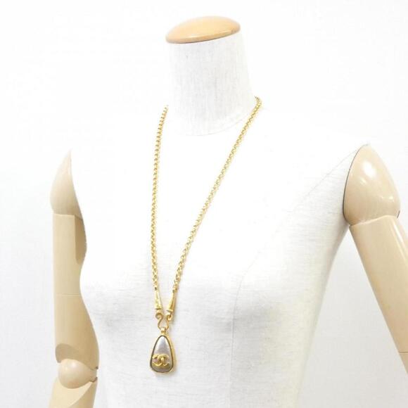 CHANEL Gold Necklace - Picture 6 of 6